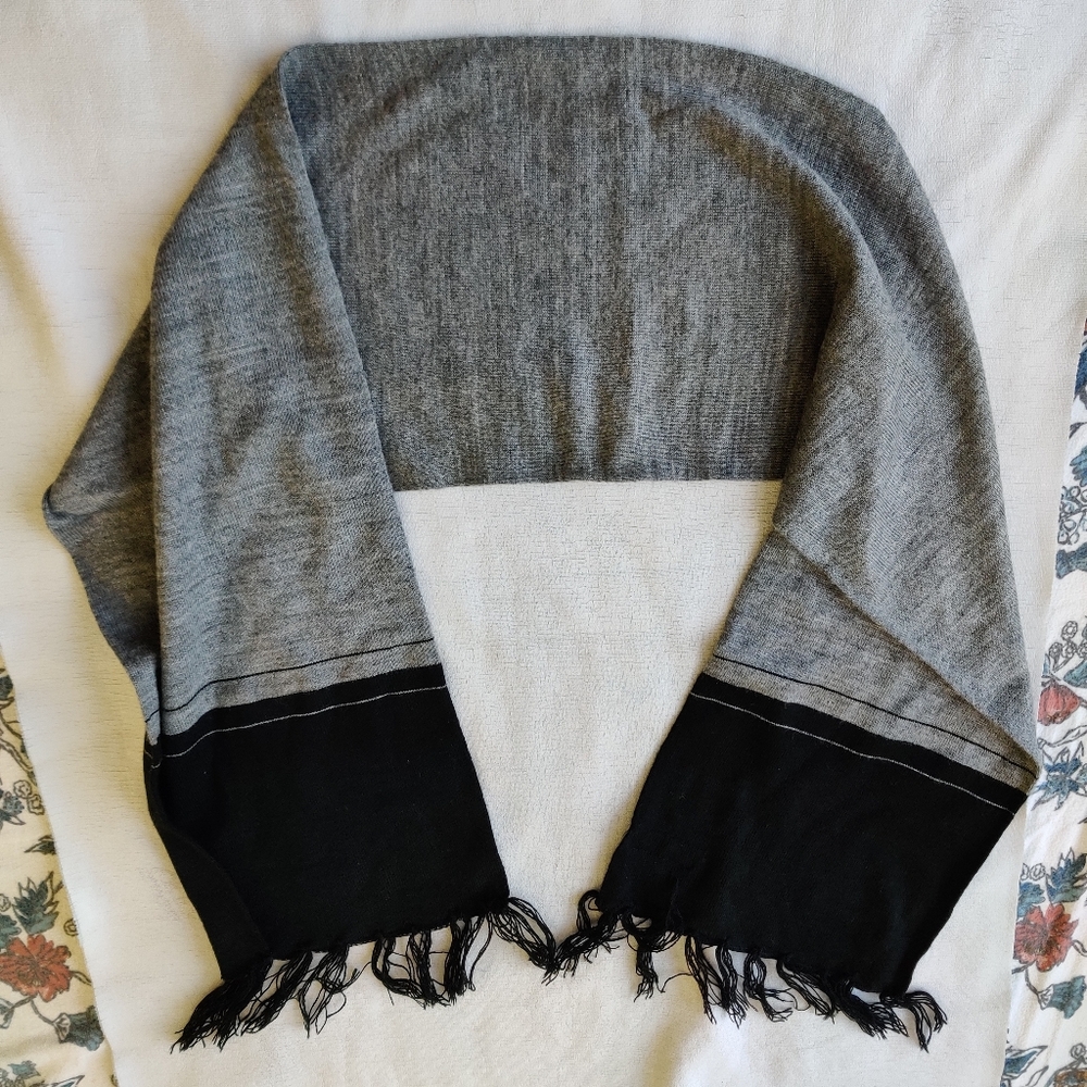 New Men scarf